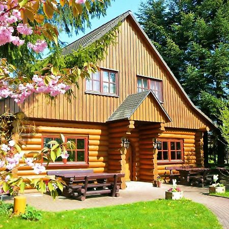 Hotel Restaurant Baumhaus Klein Pravtshagen Esterno foto